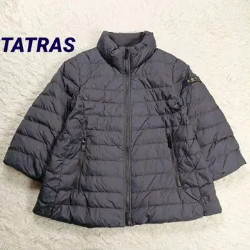 새상품급 타트라스 스탠드 카라 숏 기장 다운 자켓 네이비 7부 소매