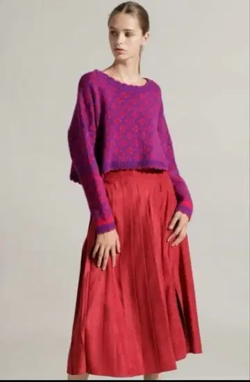 Grace Continental 퍼플 계열 크롭 니트 36