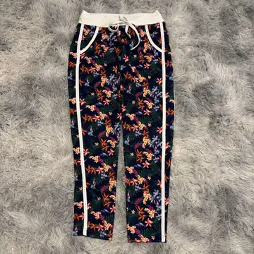 MIKANO 사이즈 F 꽃무늬 캐주얼 팬츠