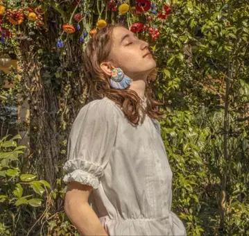 POPPY 퍼프 슬리브 프릴 블라우스 ( white ) 아사기니뇨