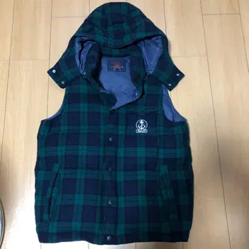 FIDELITYD 피델리티 다운 베스트 후드 부착 모스그린