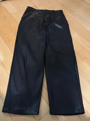 WYM 블랙 와이드 팬츠 합성 피혁