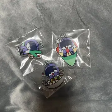 훔냐린 아크릴 배지