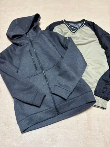 BURTLE 후드티와 피스테 XL