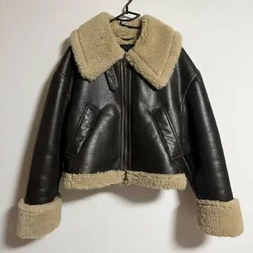 ZARA [ 품절 모델 ] 더블 페이스 숏 보아 자켓