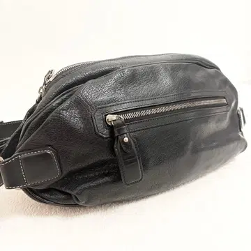 [ 새상품급 ] 츠치야 가방 가죽 바디백 블랙