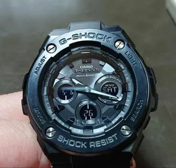 카시오 G GST-W300G-1AJF 전파 솔라 G스틸