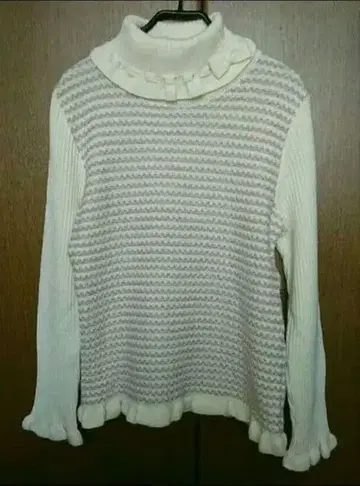 갤러리 비스콘티 니트