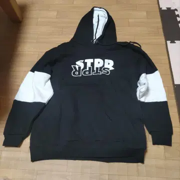 스토푸리 STPR 로고 포함 후드 맨투맨