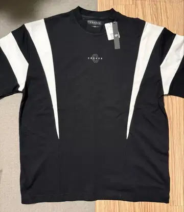 CROOS 스트라이프 디자인 블랙 T셔츠 새상품