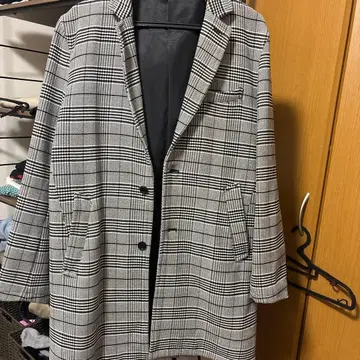 체크 무늬 체스터 코트