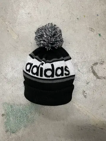 90s 아디다스 니트 모자 비니 모자 꽁지 y2k 블랙 화이트