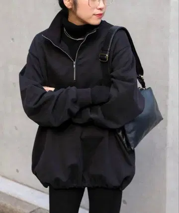 [ 새상품급 ] AP STUDIO 하프 지퍼 맨투맨 블랙