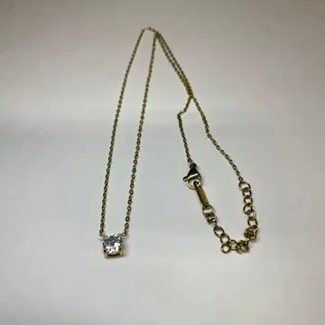 크리스탈 목걸이