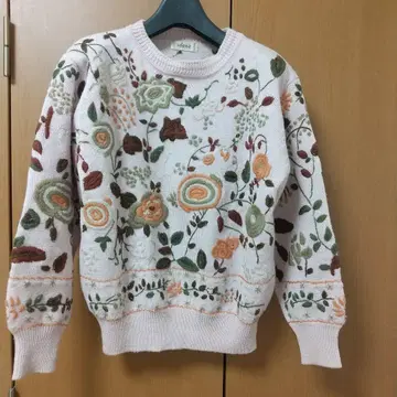 레어 총 자수 꽃무늬 니트 스웨터 모 100% 핑크 계열 보타니컬