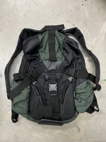 00s archive 파라슈트 백팩 테크 y2k 카키 블랙