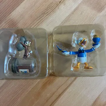 도널드 덕과 칩 피규어 세트
