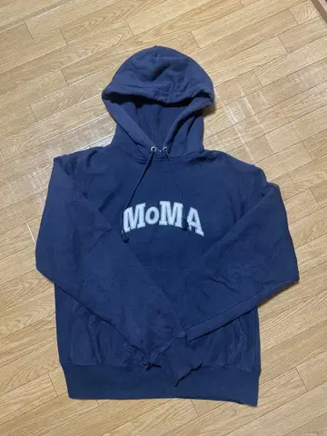 MoMA 로고 네이비 후드티