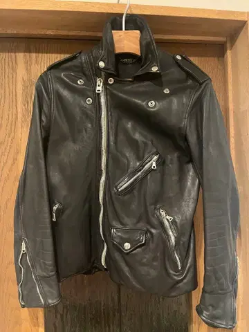 아본타지 A VONTADE 라이더스