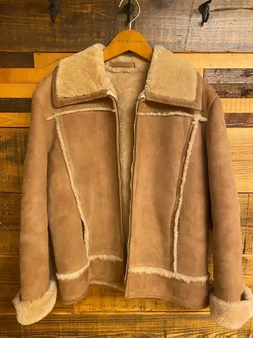 베이지 무스탕 코트 리얼 무스탕