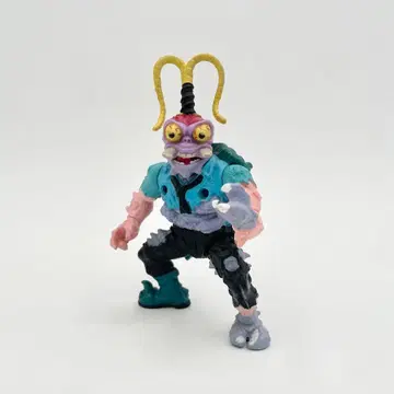 플레이메이츠 뮤턴트 터틀즈 스바그 SCUMBUG 피규어