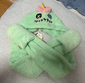 미사용 새상품 택 포함 디즈니 스크램프 후드 부착 머플러 장갑 아베일