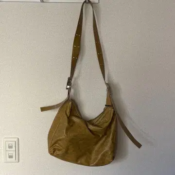 더블 버클 백 TINA: JOJU 머스타드