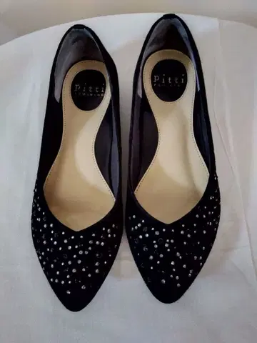 Pitti 블랙 스팽글 플랫슈즈