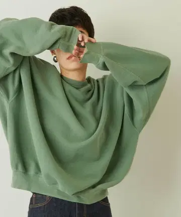 레미릴리프 루즈 맨투맨