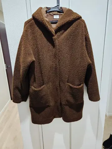 브라운 보아 자켓 후드 부착