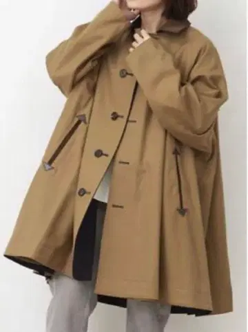 [ 새상품급 ] TICCA 티카 리버서블 코트