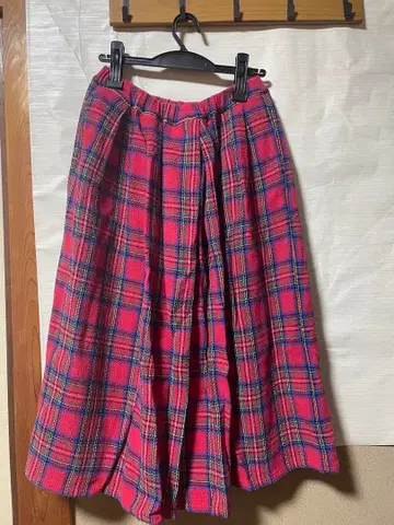 내추럴 랜드리 타탄 체크 패턴 플레어 스커트