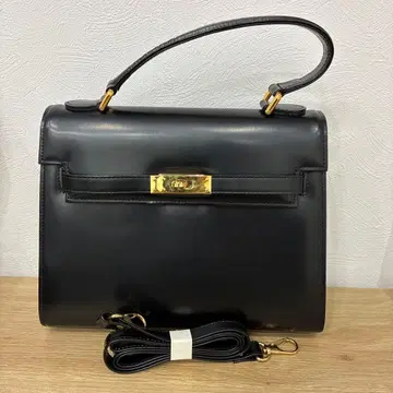 블랙 가죽 핸드백 숄더 스트랩 포함