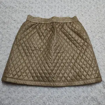 jun&rope 준앤로페 가을/겨울 모델 충전솜 퀼팅 스커트