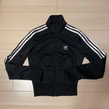 아디다스 저지 제니 착용 제니