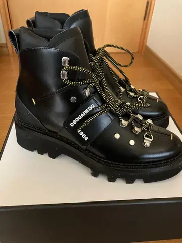 DSQUARED2 블랙 부츠 1964