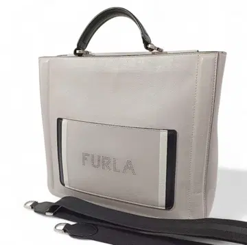 정품 FURLA 훌라 토트백 2way 숄더 포함 레아레 화이트