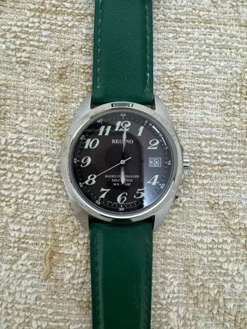 REGUNO 전파 시계 그린 가죽