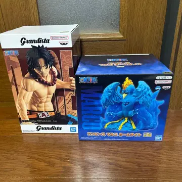 원피스 마르코 룸 라이트 & Grandista 에이스