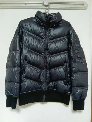 UNIQLO 다운 자켓 (여성도 구매 가능)