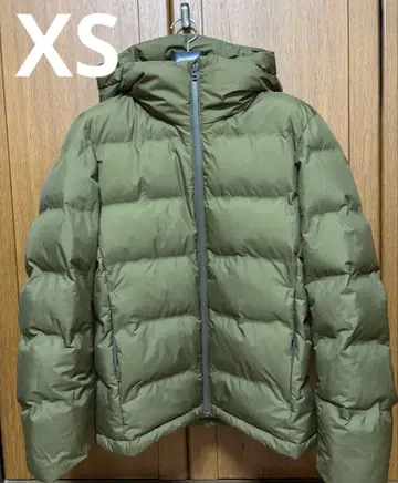 유니클로 심리스 다운 후드티 XS 카키