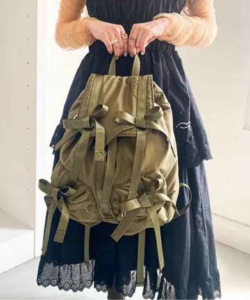 Casselini 리본 백팩 13,200엔 (세금 포함)