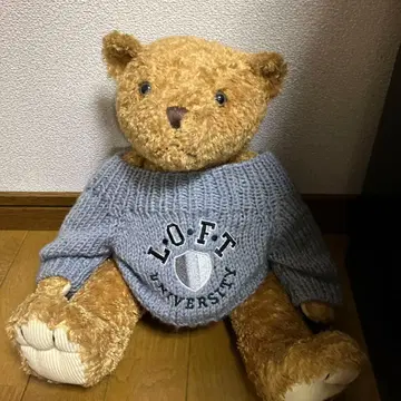 LOFT 스웨터 착용 봉제 인형
