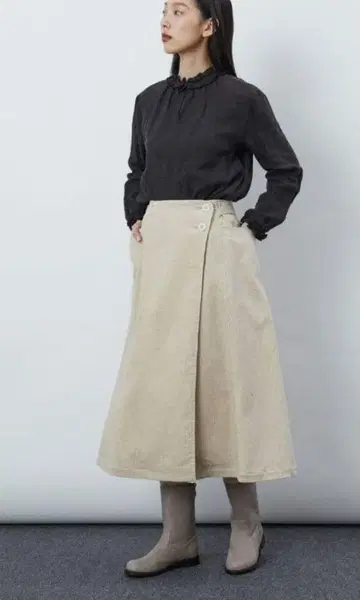 로와지르 LOISIR 코튼 린넨 랩스커트