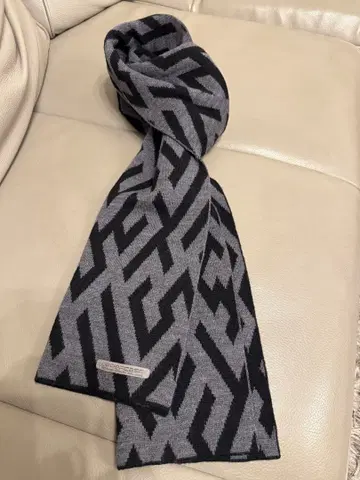 독일 브랜드 울 100% 기하학 패턴 머플러