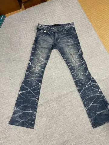 블루 부츠컷 데님