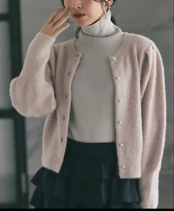 러브티크 본봉 라메 퍼 가디건