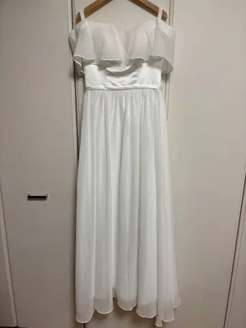 오프숄더 화이트 웨딩 드레스