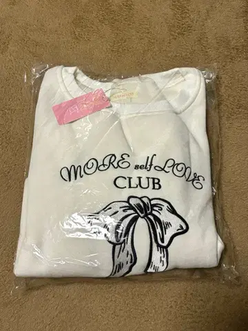 새상품 트레이닝복 맨투맨 MORE self LOVE