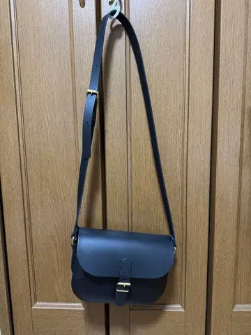 헬츠 HERZ 숄더백